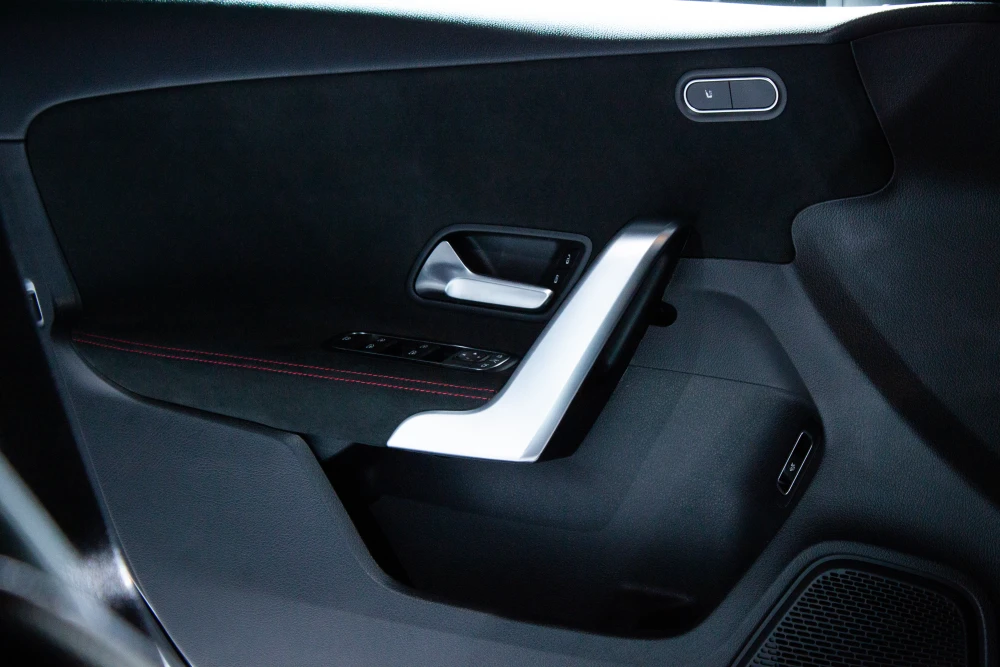 Mercedes-Benz A 180 Limousine Amg 6