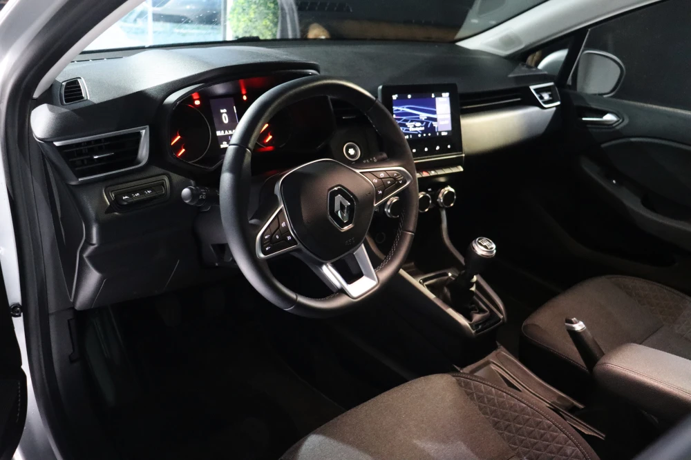 Renault Clio Intense 8