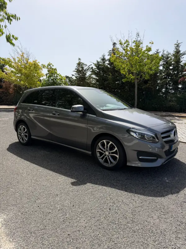 Mercedes-Benz B 180 d 7G-DCT 2