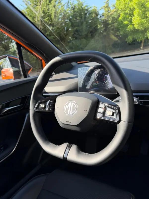 MG MG4 64 kWh Luxury 13