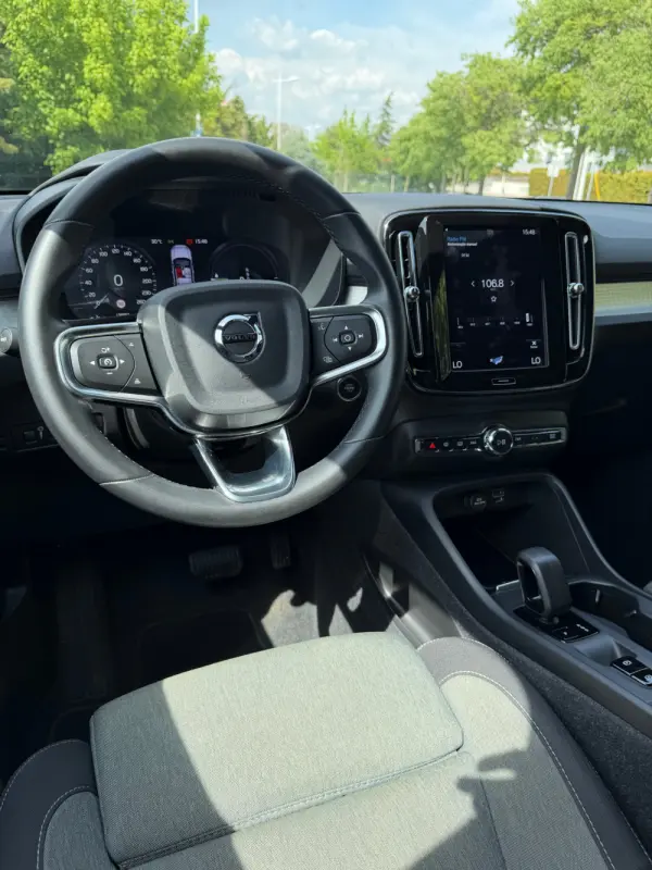 Volvo XC 40 1.5 T4 PHEV Essential 9