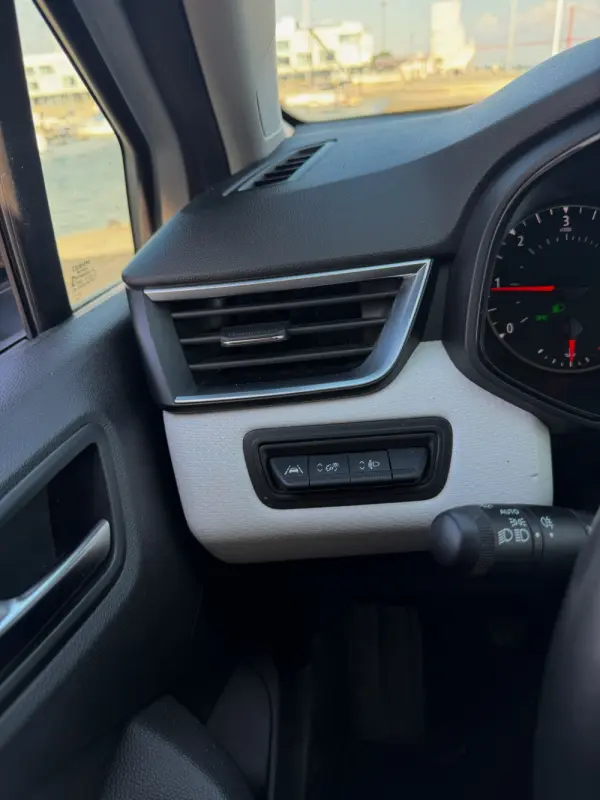 Renault Clio 1.5 Blue dCi Intens 3
