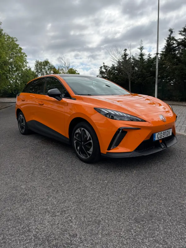 MG MG4 64 kWh Luxury 22