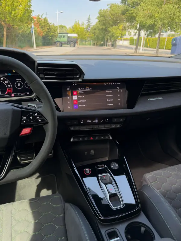 Audi RS3 Sportback 2.5 TFSI quattro S tronic 15