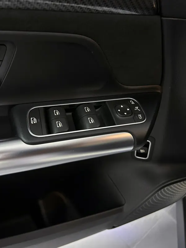 Mercedes-Benz GLA 200 d AMG Line 10