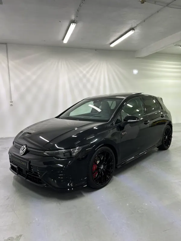 Volkswagen Golf 2.0 TSI GTI Clubsport DSG 2
