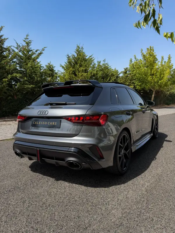Audi RS3 Sportback 2.5 TFSI quattro S tronic 4
