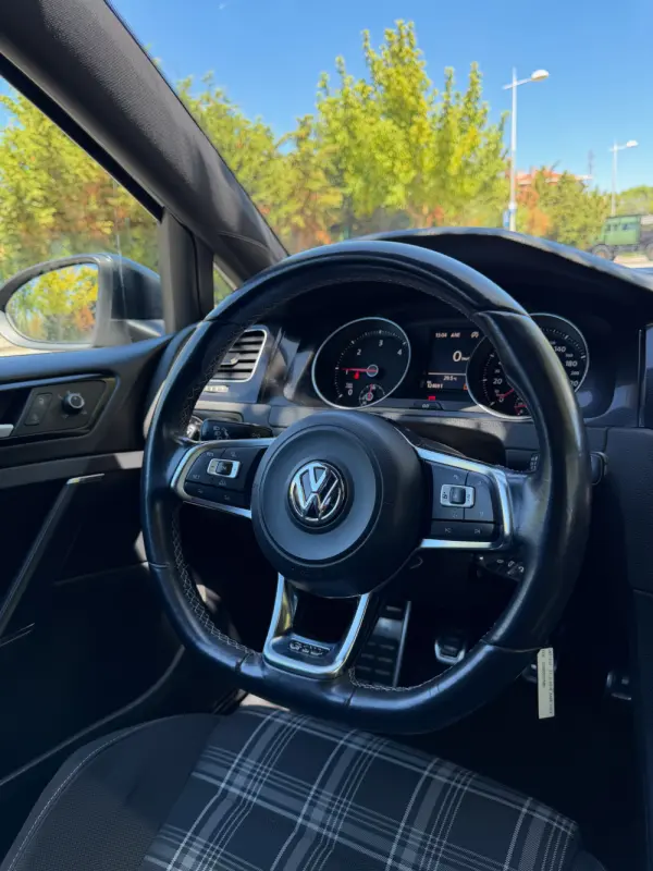 Volkswagen Golf GTD 4