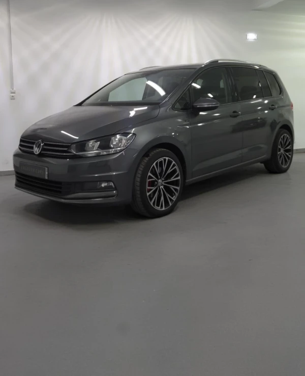 Volkswagen Touran 2