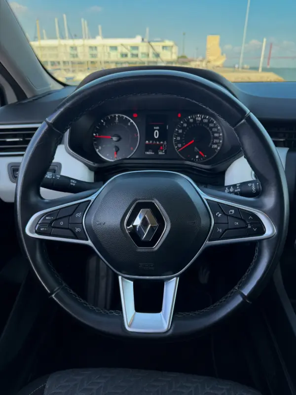 Renault Clio 1.5 Blue dCi Intens 6