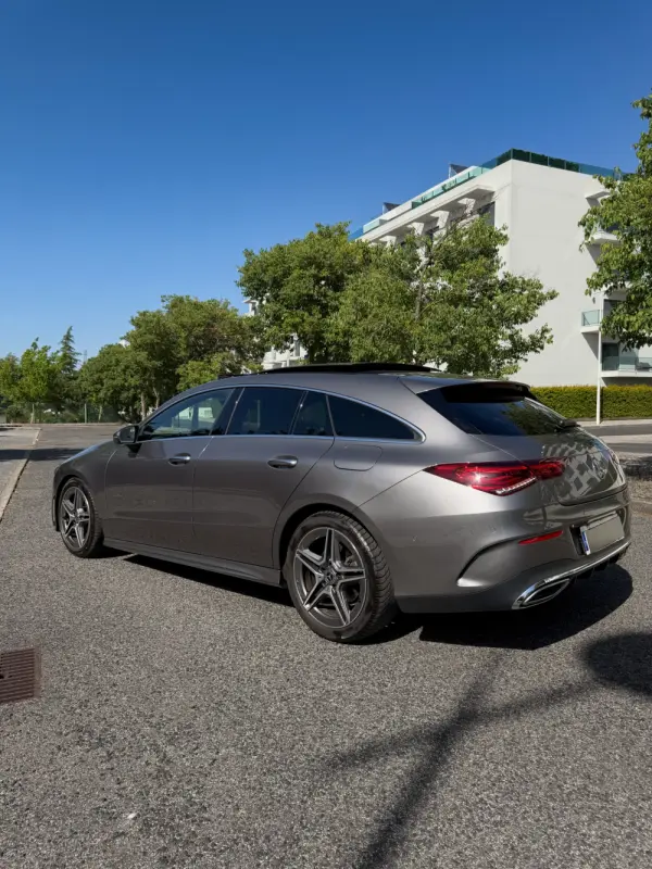 Mercedes-Benz CLA 200 d Shooting Brake AMG Line Aut. 11