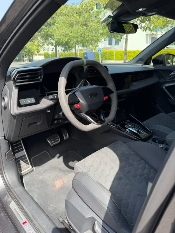 Audi RS3 Sportback 2.5 TFSI quattro S tronic 28