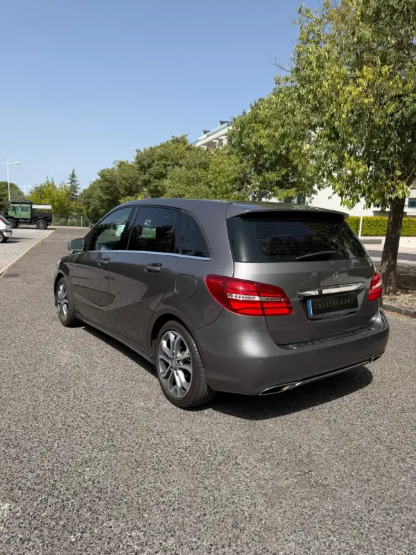 Mercedes-Benz B 180 d 7G-DCT 7