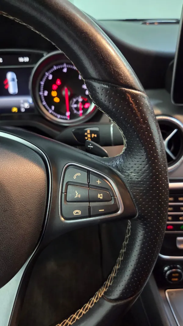 Mercedes-Benz CLA 200 d Shooting Brake Urban Aut. 16