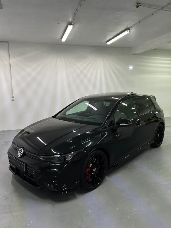 Volkswagen Golf 2.0 TSI GTI Clubsport DSG 4