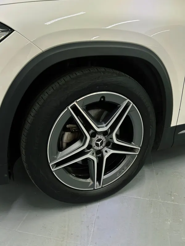 Mercedes-Benz GLA 200 d AMG Line 5