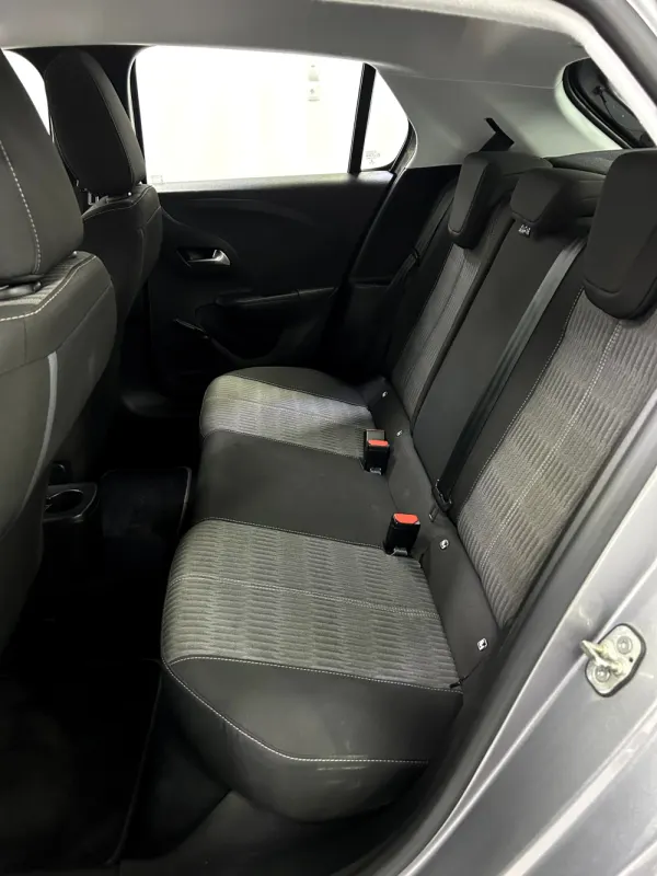 Opel Corsa 1.2 T Elegance 10