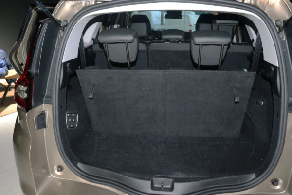 Renault Grand Scénic 15