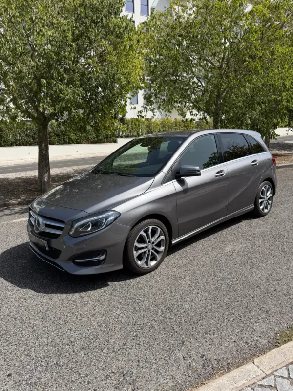 Mercedes-Benz B 180 d 7G-DCT 17