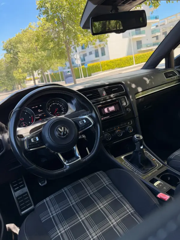 Volkswagen Golf GTD 25