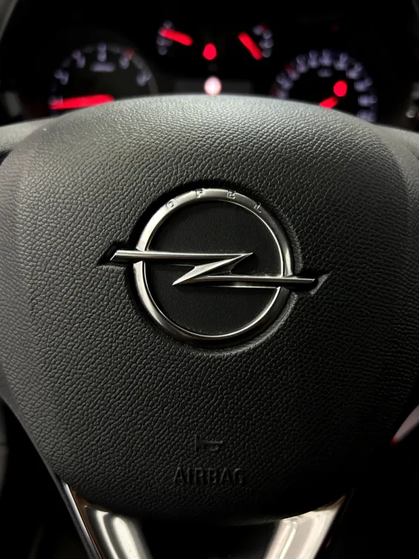 Opel Corsa 1.2 T Elegance 11