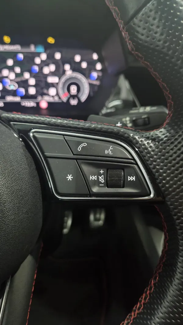 Audi S3 Sportback TFSI quattro S tronic 28