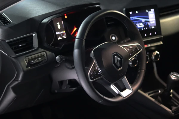 Renault Clio Intense 5