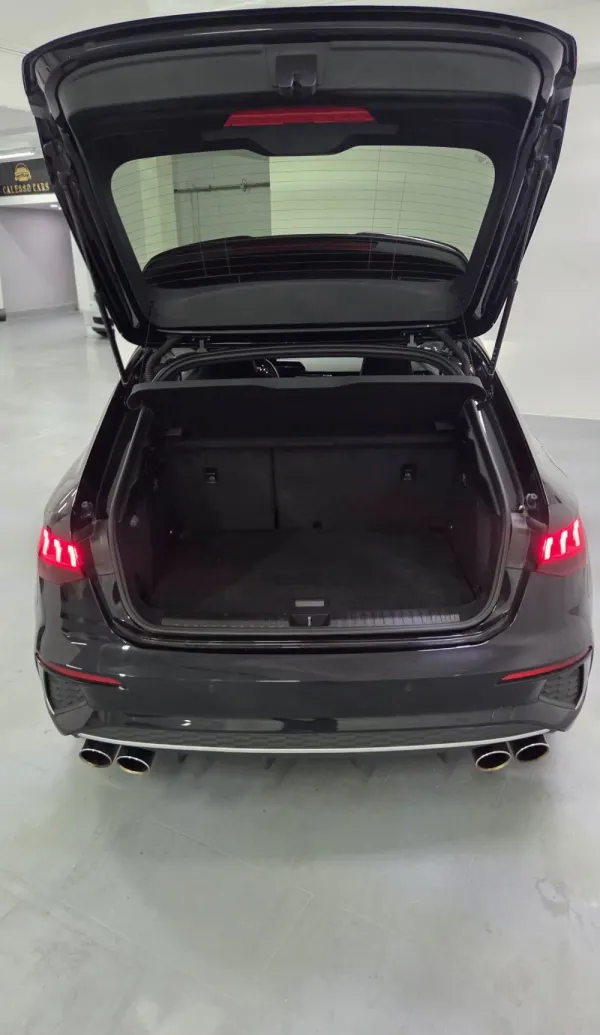 Audi S3 Sportback TFSI quattro S tronic 5