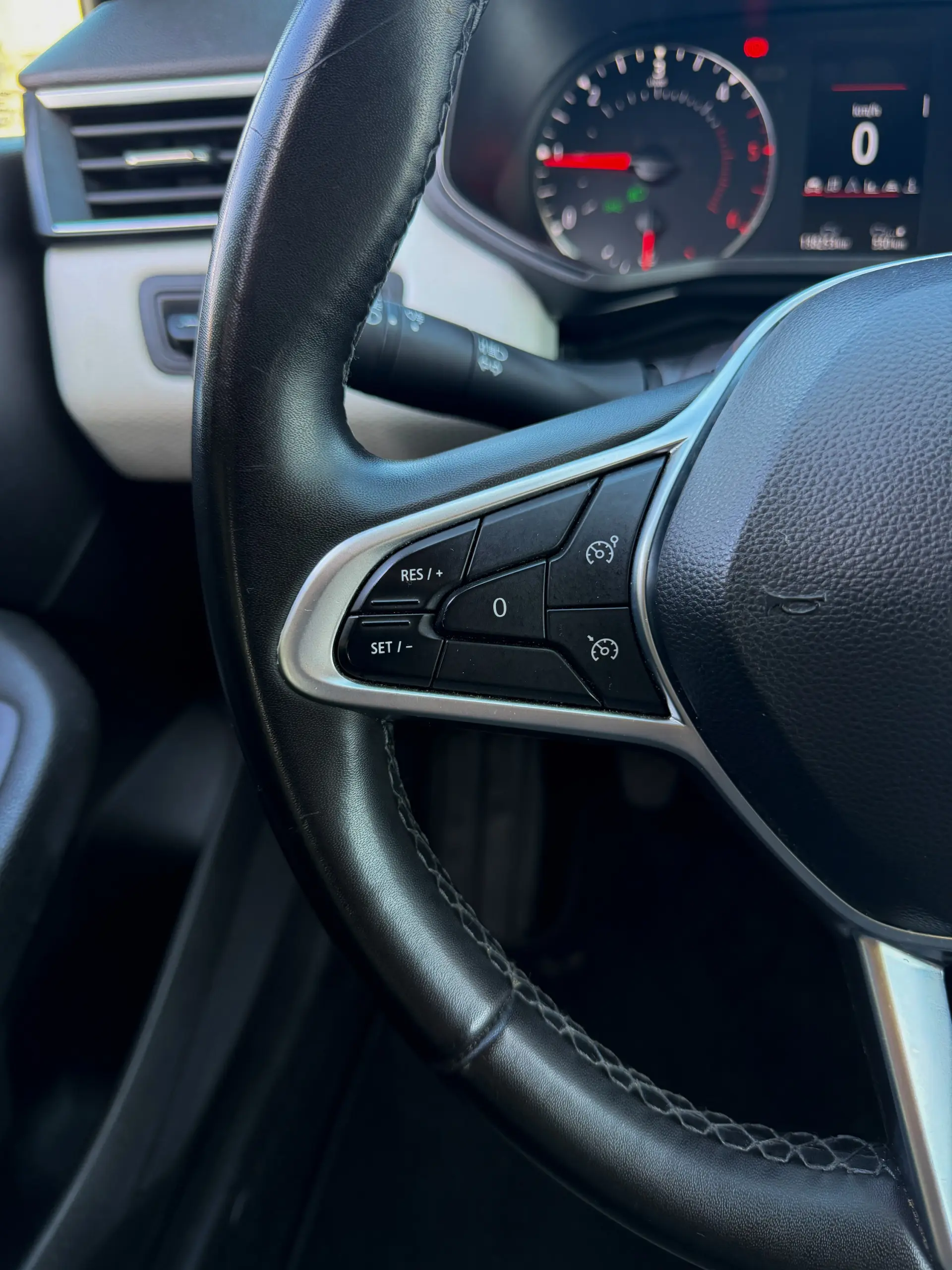 Renault Clio 1.5 Blue dCi Intens 16