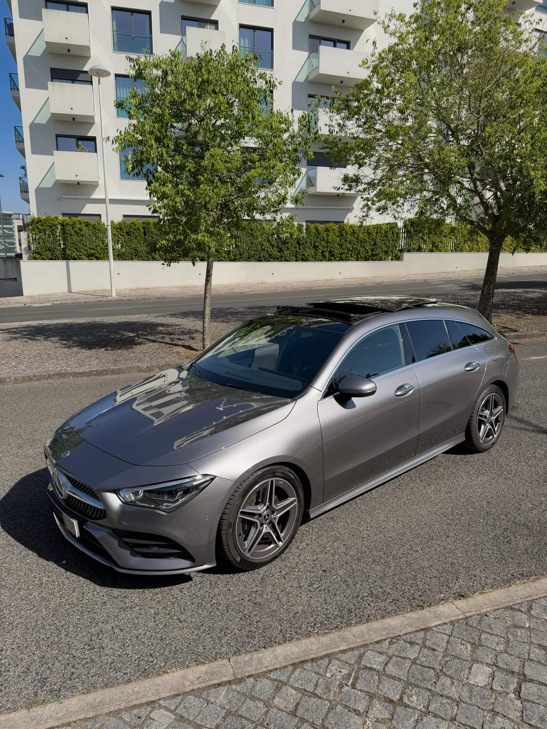 Mercedes-Benz CLA 200 d Shooting Brake AMG Line Aut. 3
