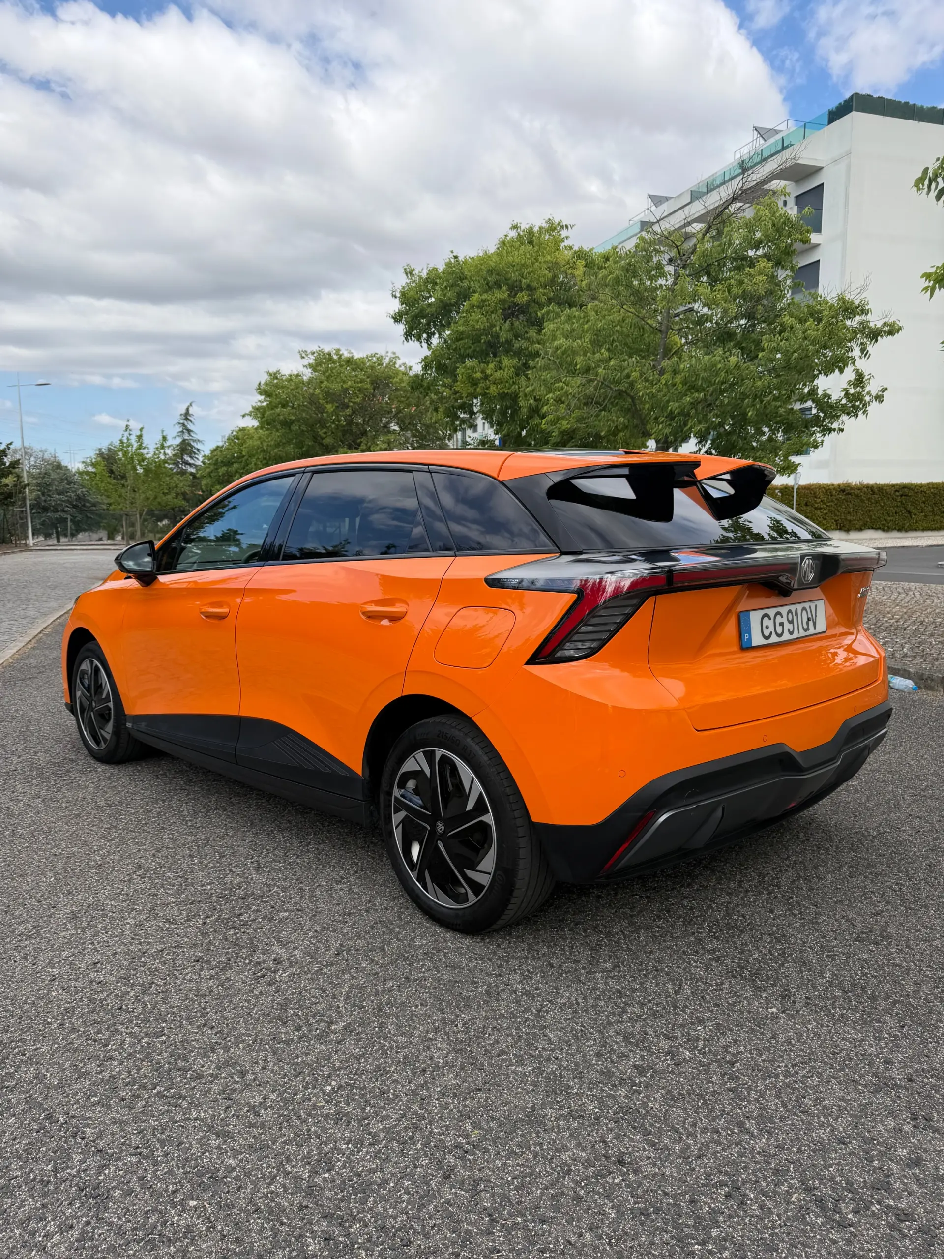MG MG4 64 kWh Luxury 8