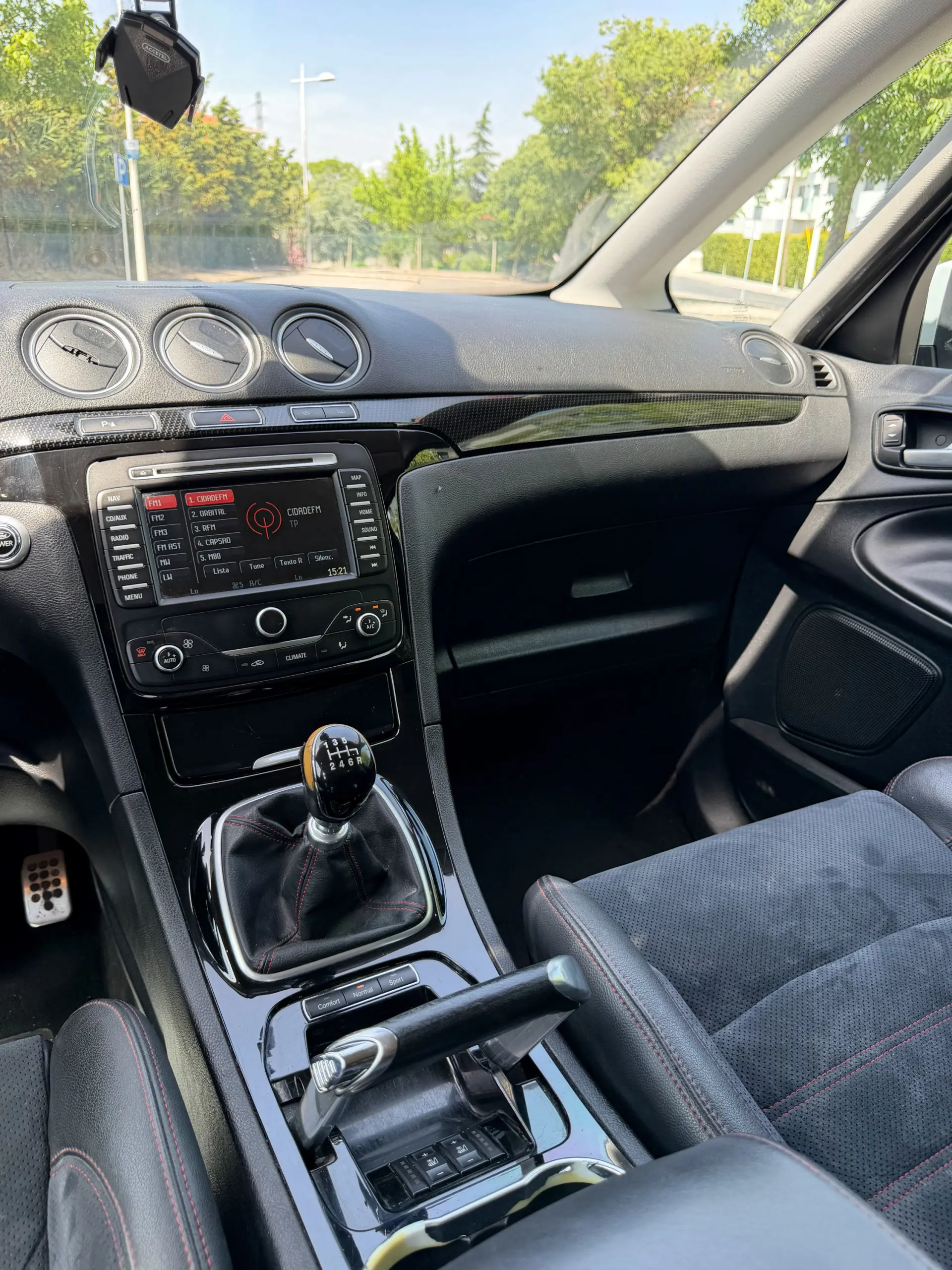 Ford S-Max 2.2 TDCi Titanium 7L 4