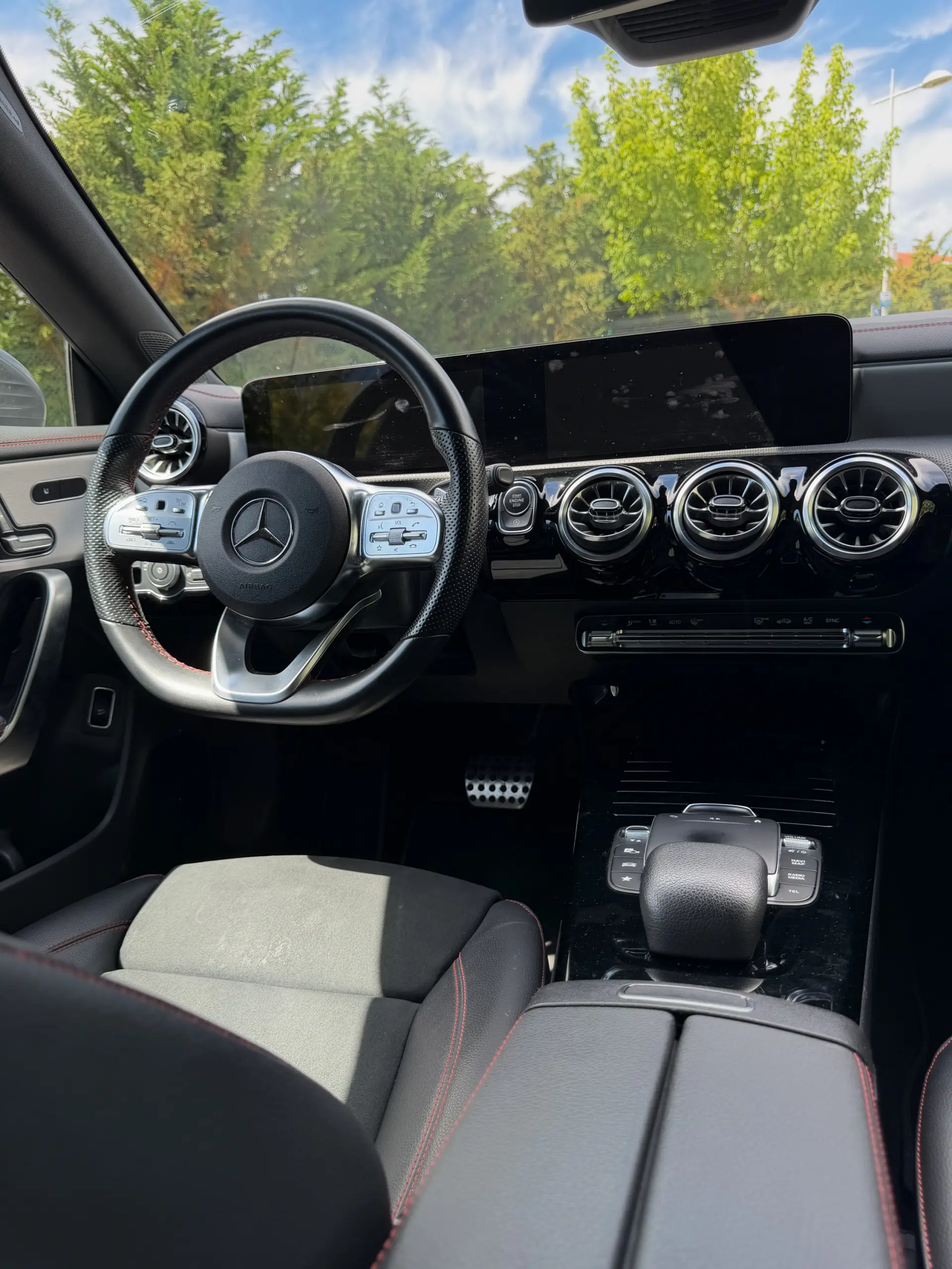 Mercedes-Benz CLA 200 d Shooting Brake AMG Line Aut. 4