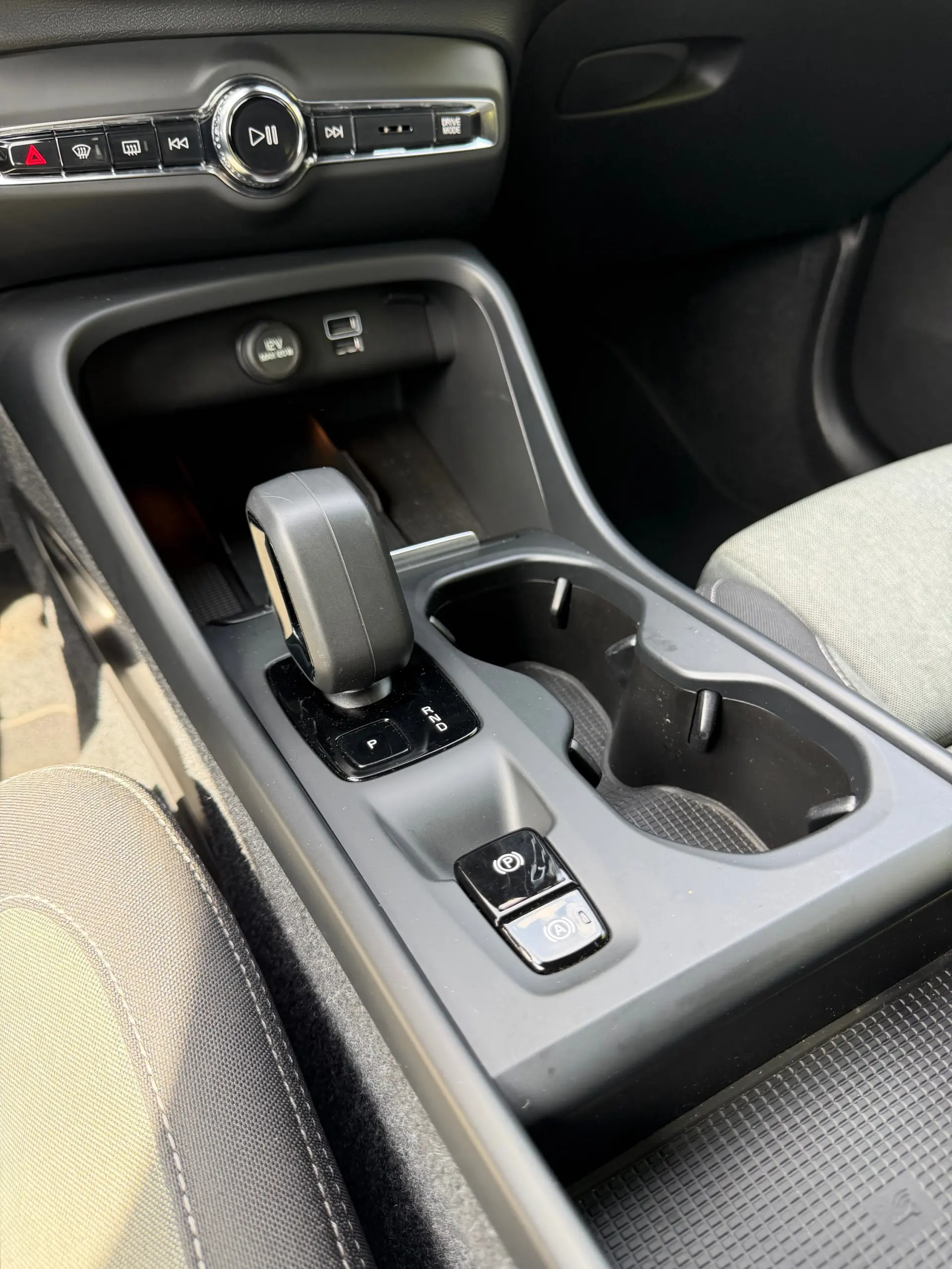 Volvo XC 40 1.5 T4 PHEV Essential 11