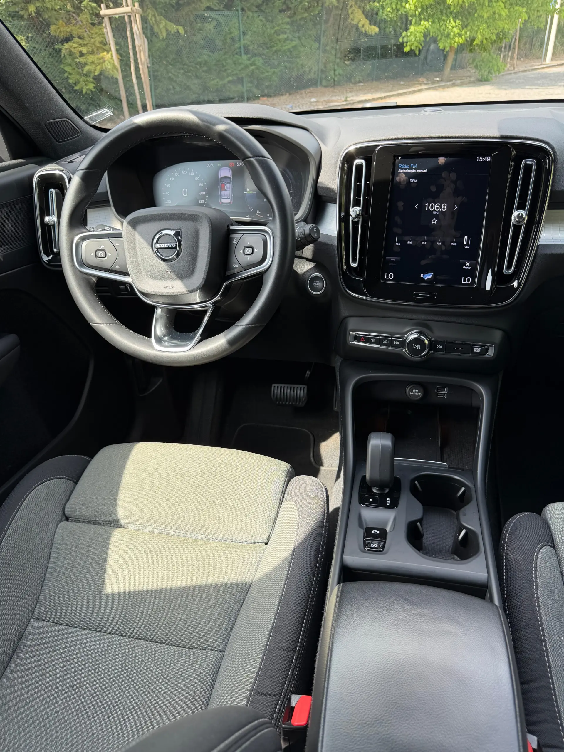 Volvo XC 40 1.5 T4 PHEV Essential 13