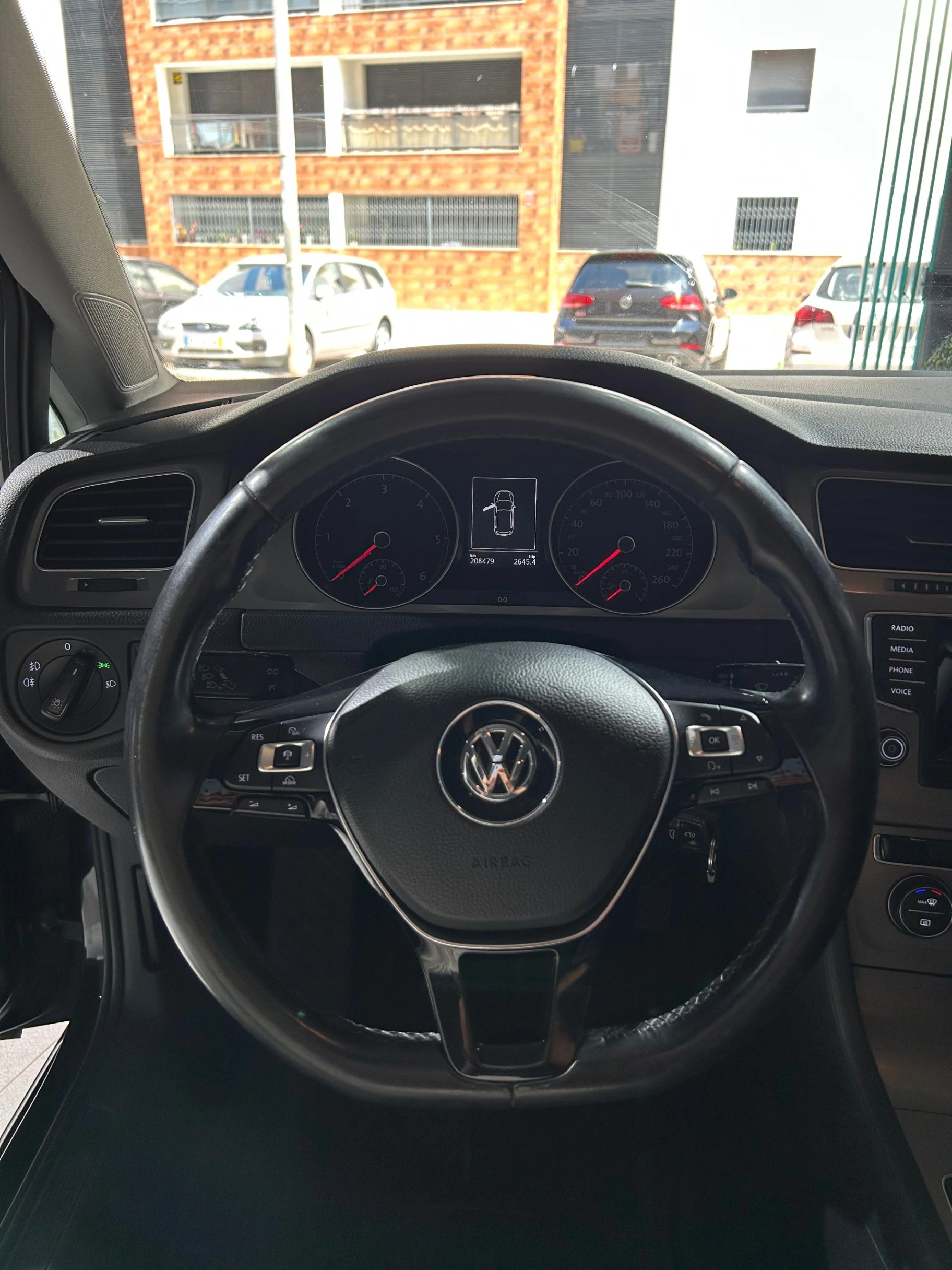 Volkswagen Golf confortline 11