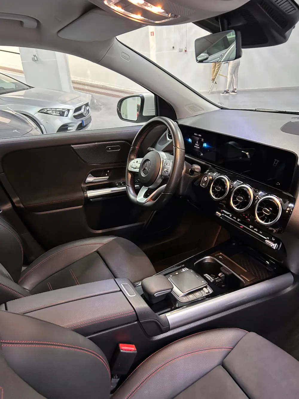 Mercedes-Benz GLA 200 d AMG Line 6