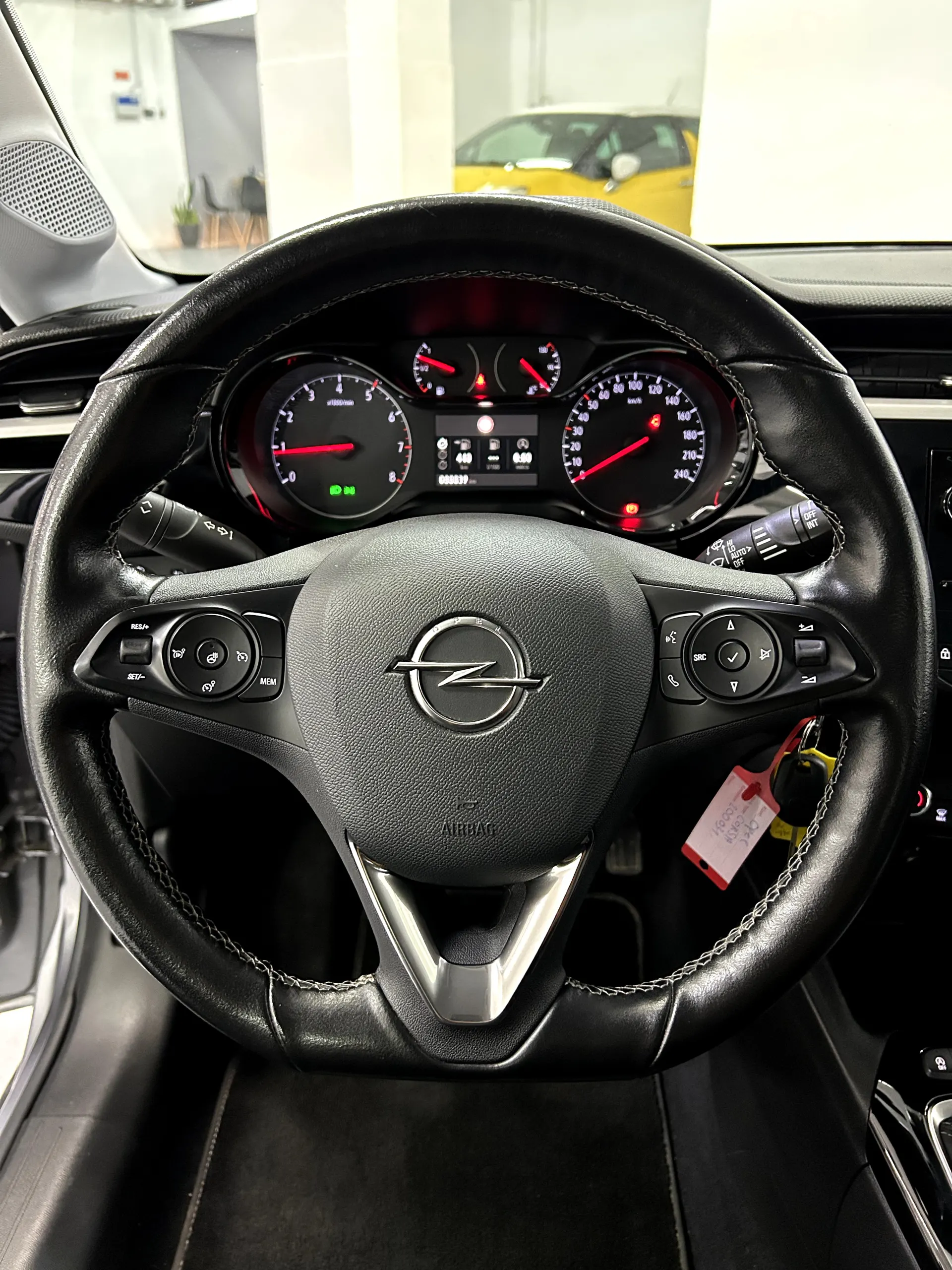 Opel Corsa 1.2 T Elegance 5