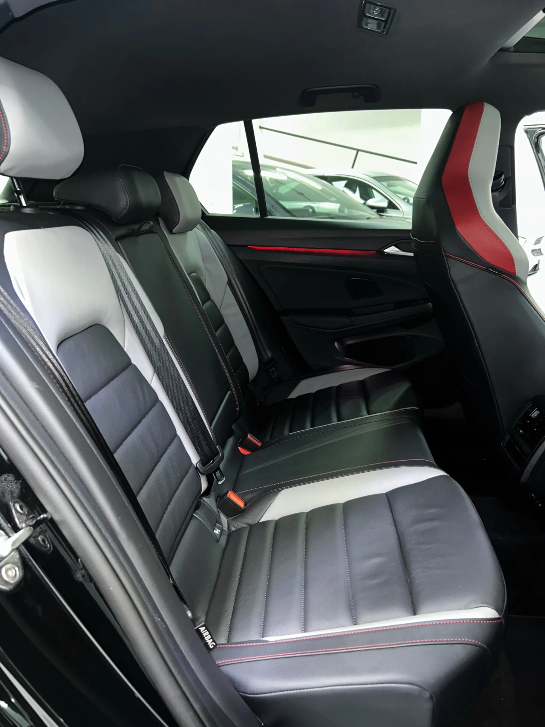 Volkswagen Golf 2.0 TSI GTI Clubsport DSG 20