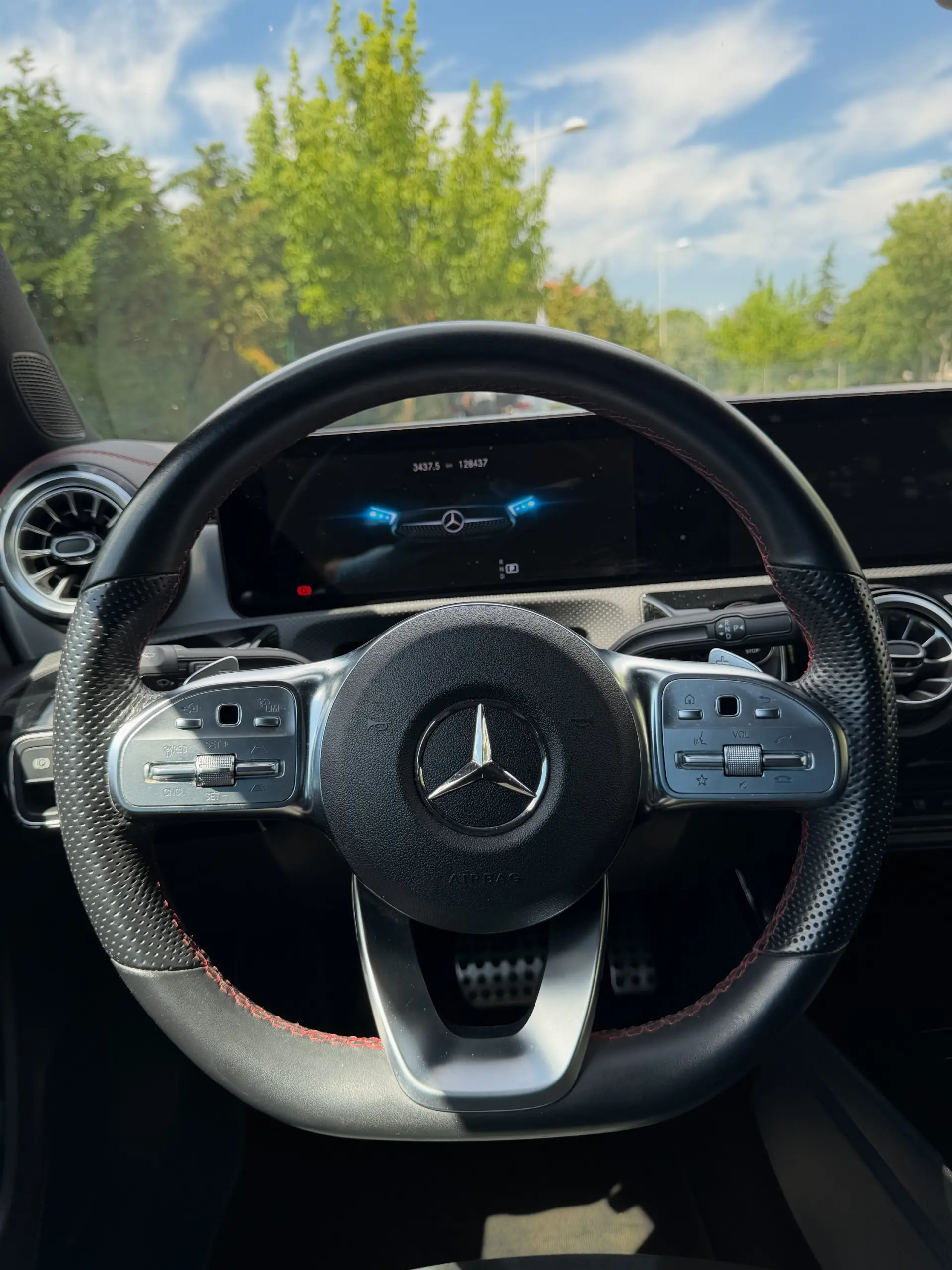Mercedes-Benz CLA 200 d Shooting Brake AMG Line Aut. 6