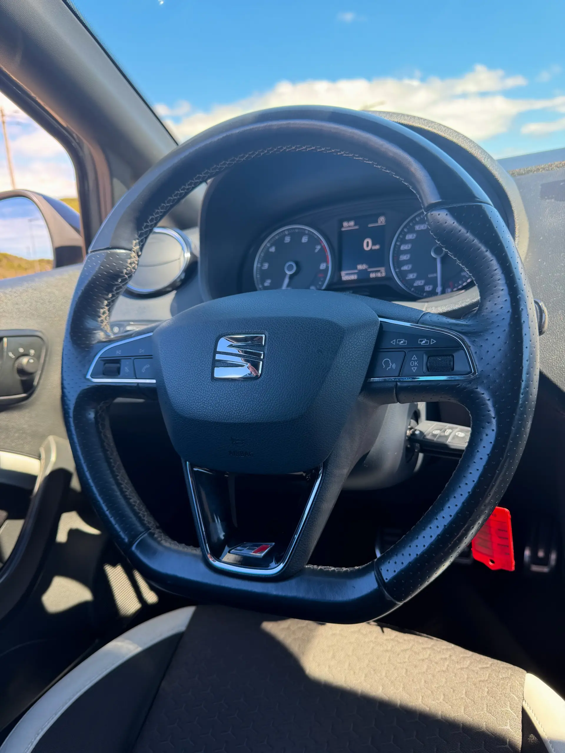 SEAT Ibiza 1.8 TSI Cupra 9