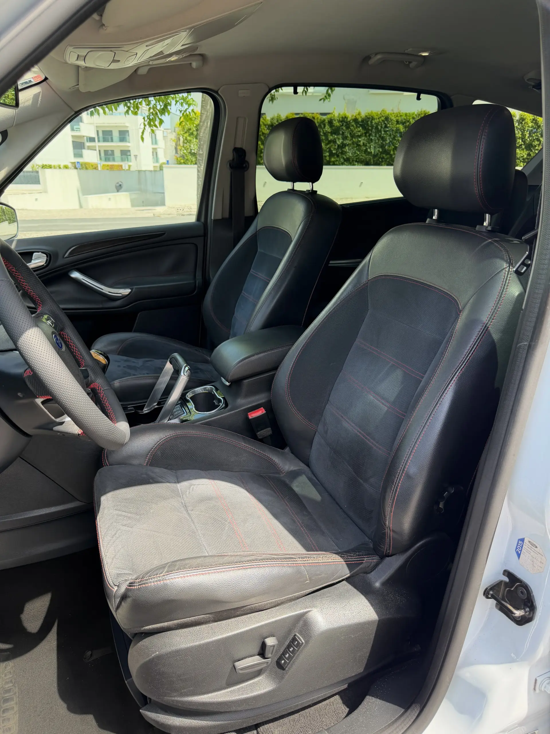 Ford S-Max 2.2 TDCi Titanium 7L 5