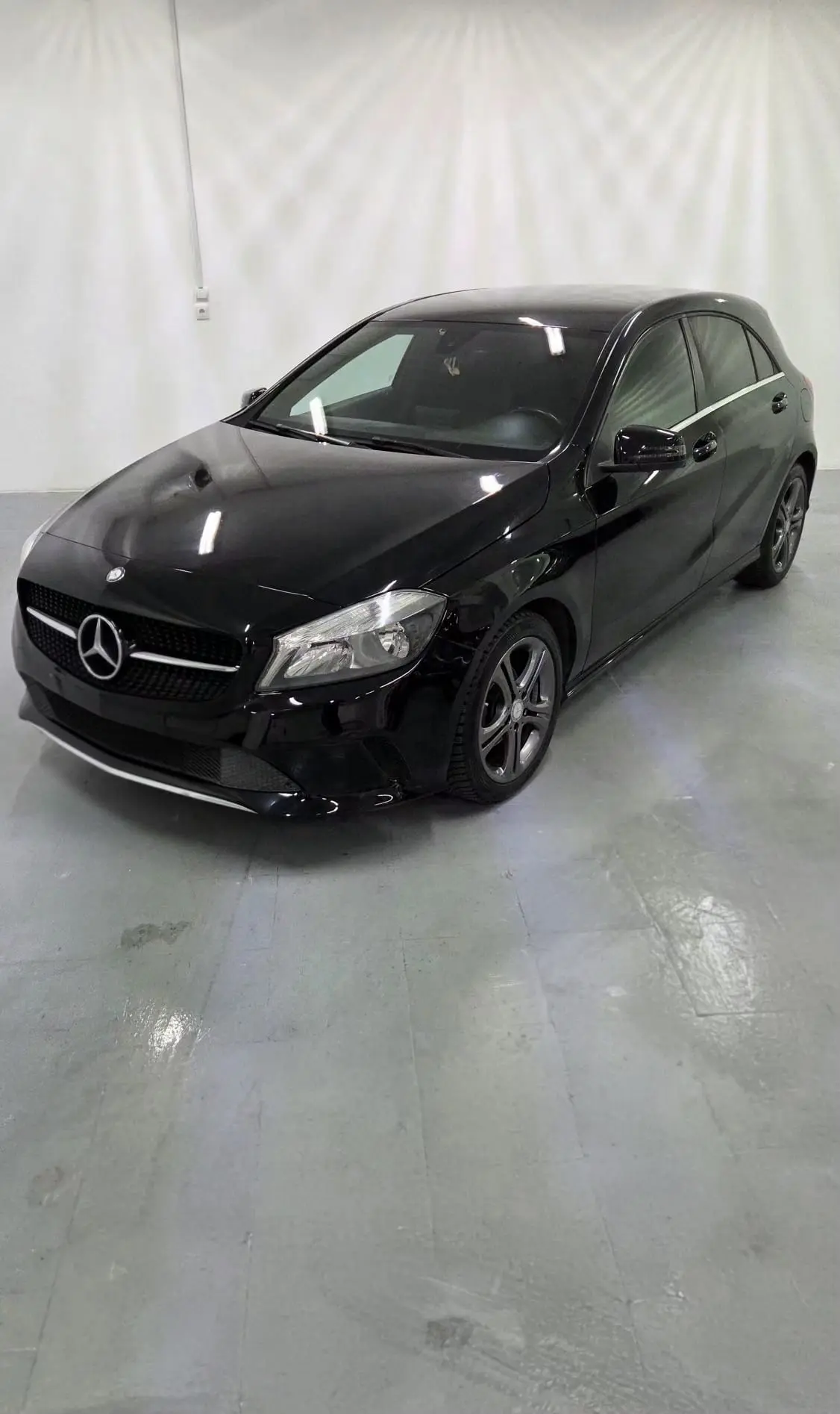 Mercedes-Benz A 160 d Business Solutions 1