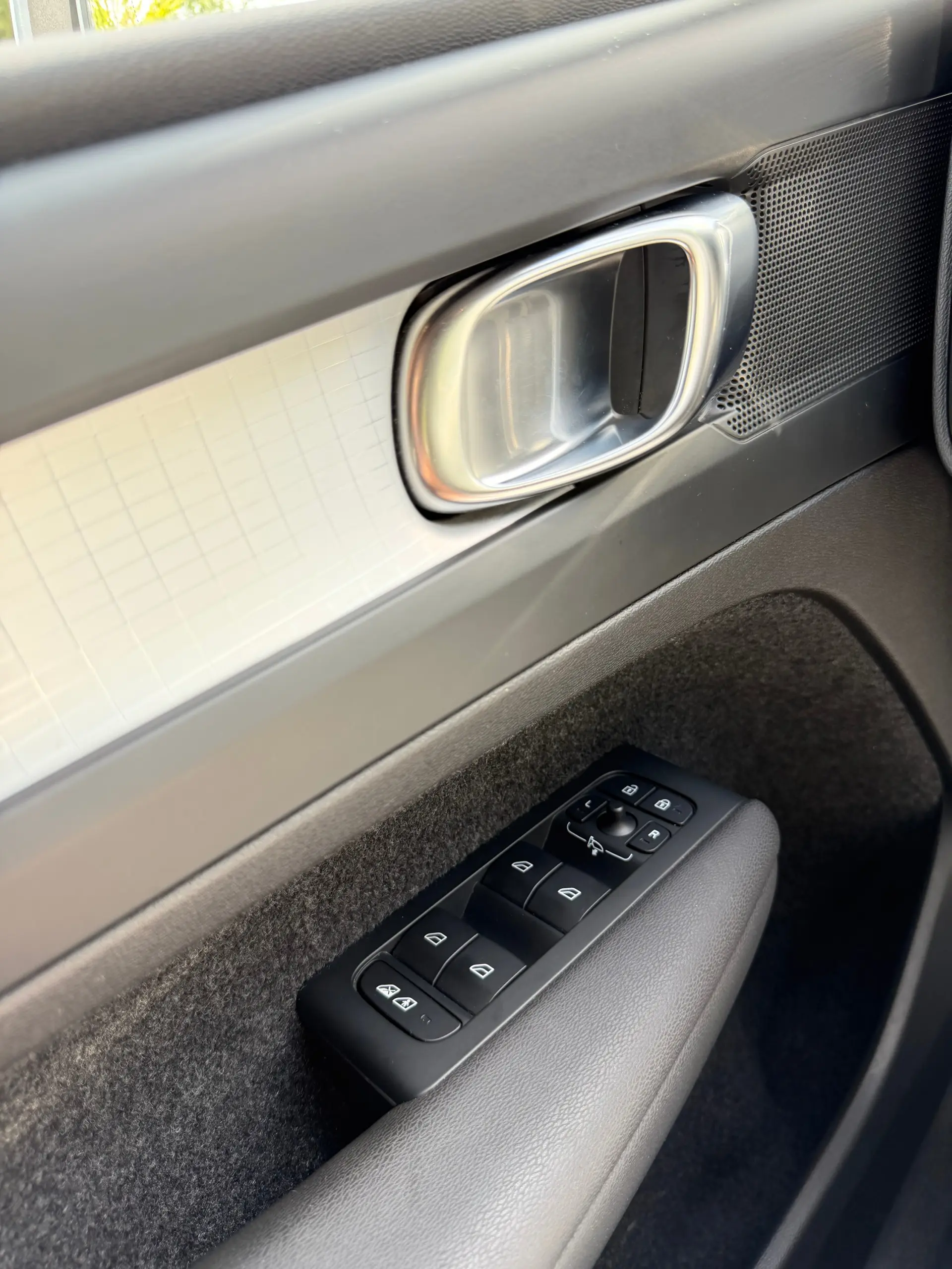 Volvo XC 40 1.5 T4 PHEV Essential 18