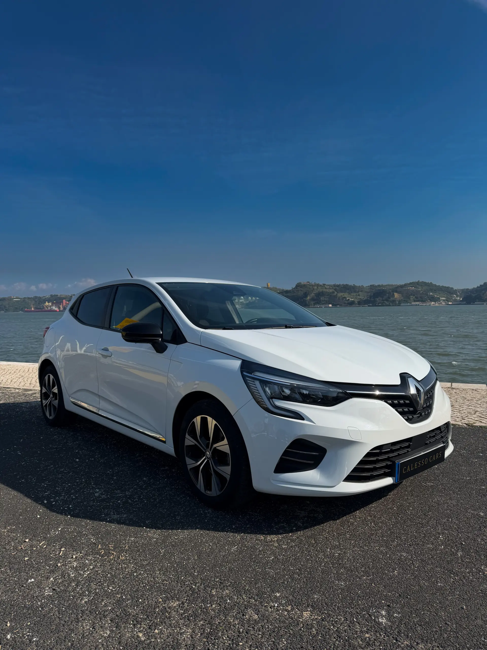 Renault Clio 1.5 Blue dCi Intens 1