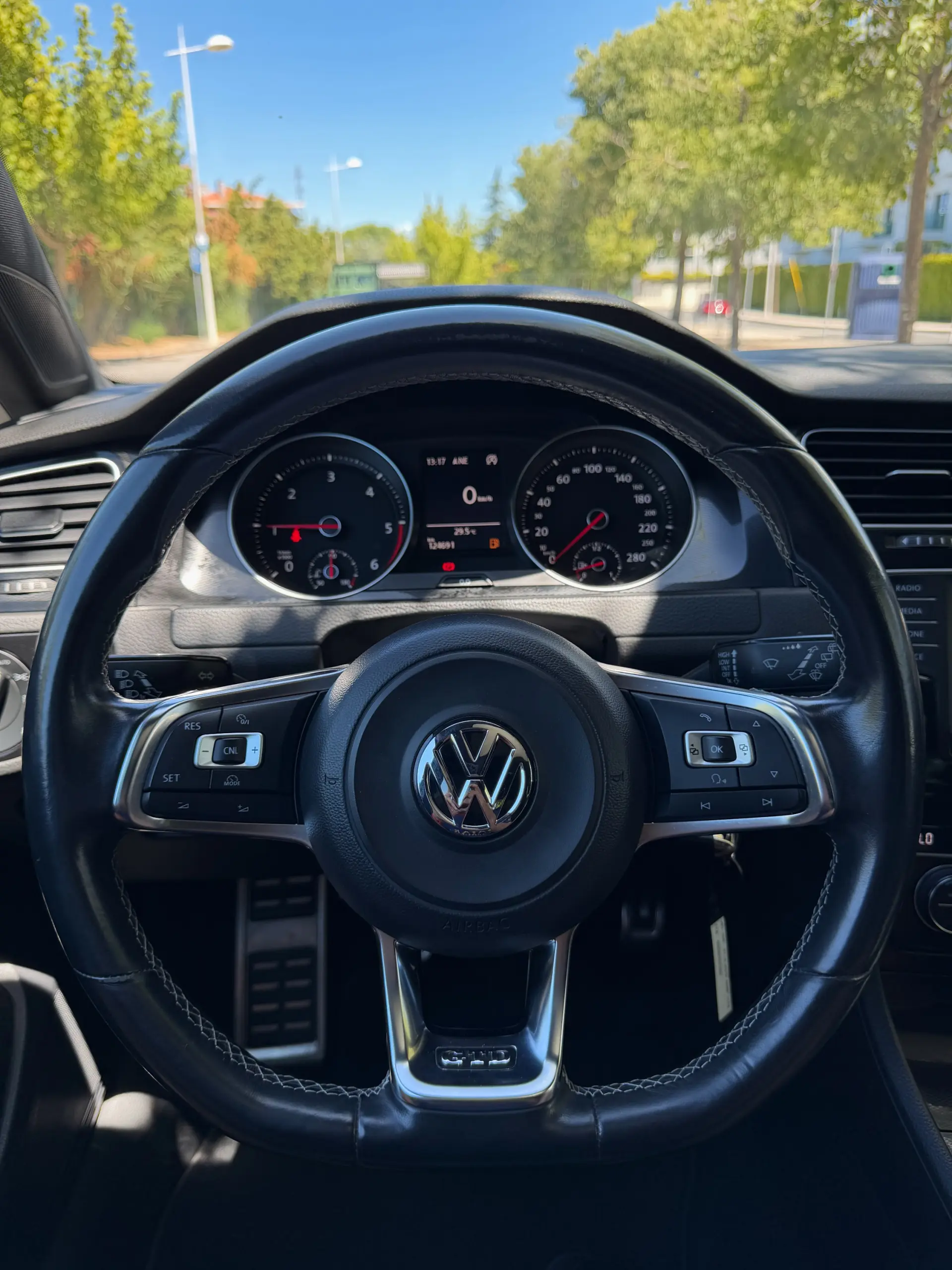 Volkswagen Golf GTD 5