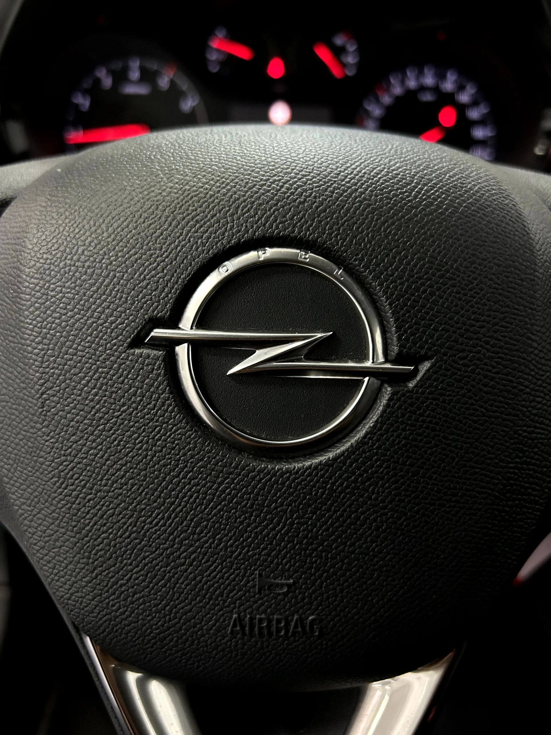 Opel Corsa 1.2 T Elegance 11