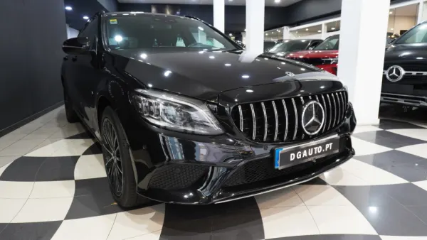 Mercedes-Benz C 300 e Avantgarde 3