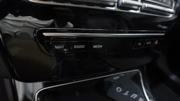 Mercedes-Benz C 200 31