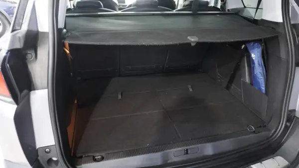 Peugeot 5008 1.2 PureTech Allure Pack 12